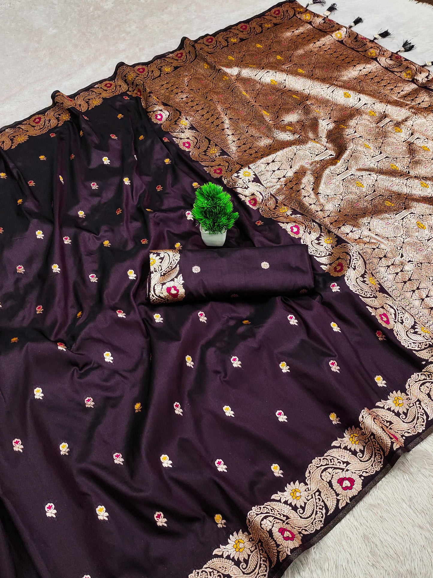 Iridescent Sheen Soft Banarasi Silk Saree