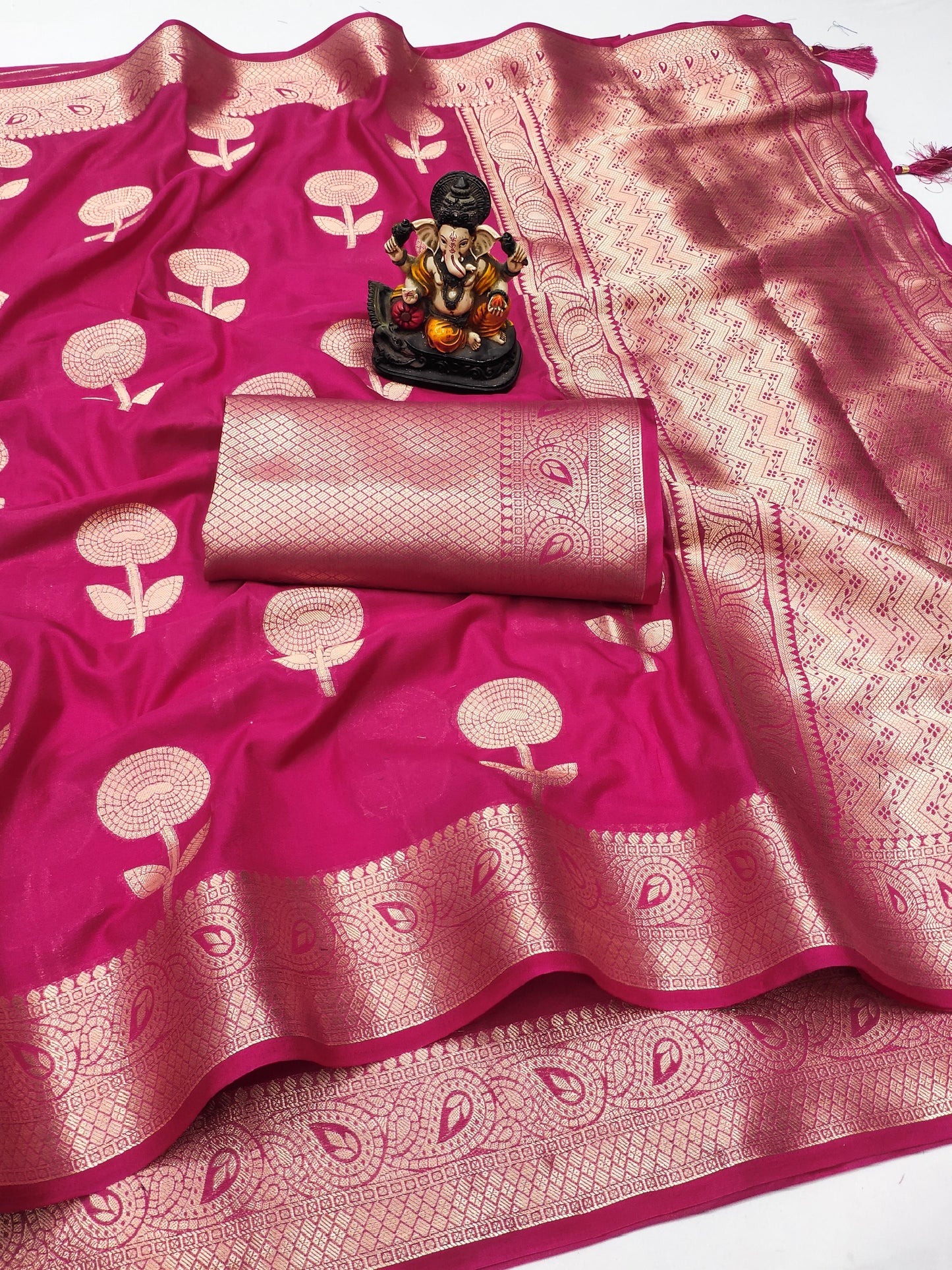 Soft Luxurious Georgette Banarasi Silk Saree (Unstitched)