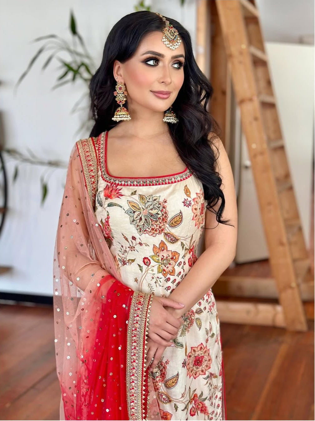 Off-White Floral Georgette Shalwar Kameez Set (Unstitched)