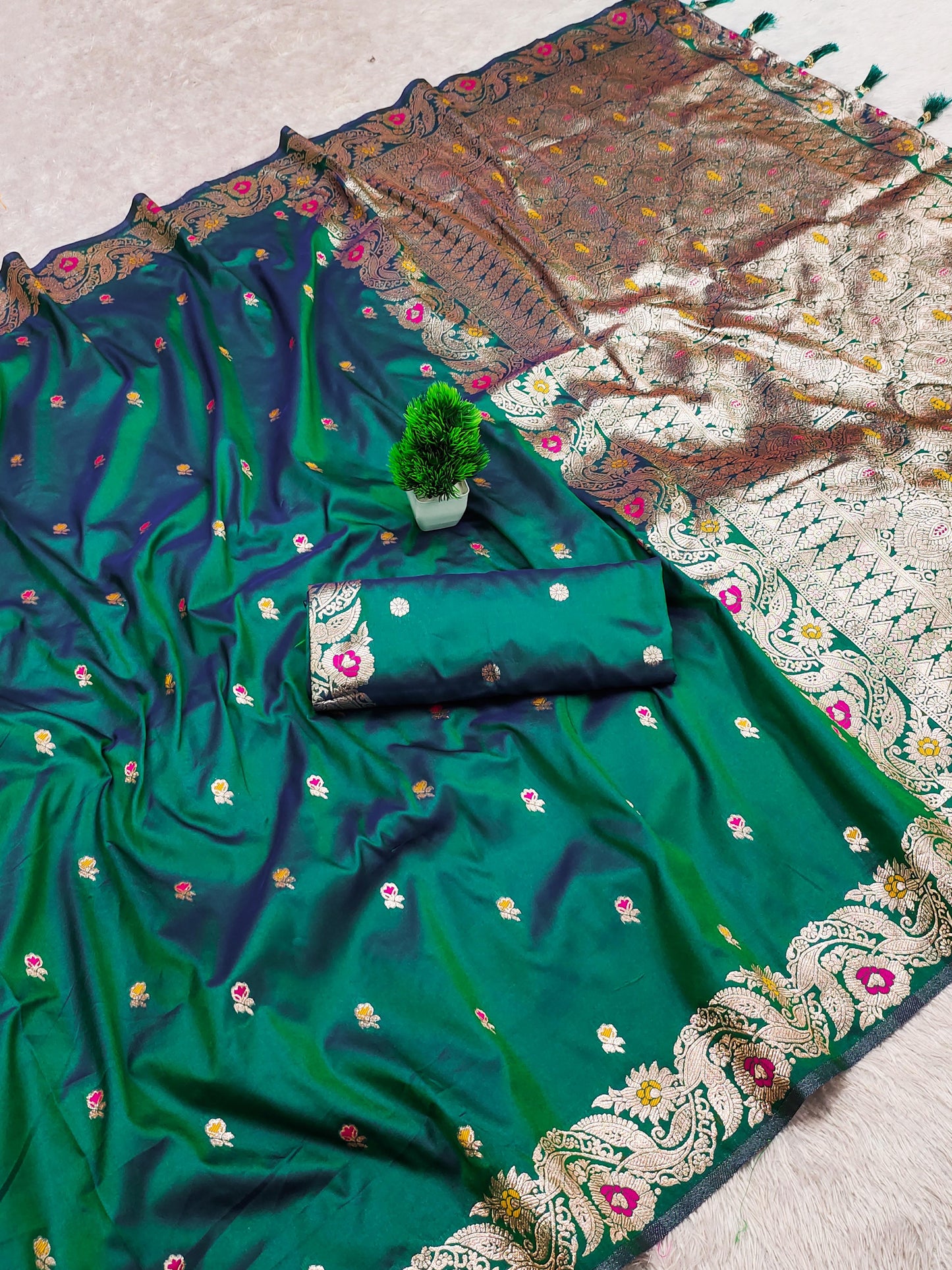 Iridescent Sheen Soft Banarasi Silk Saree
